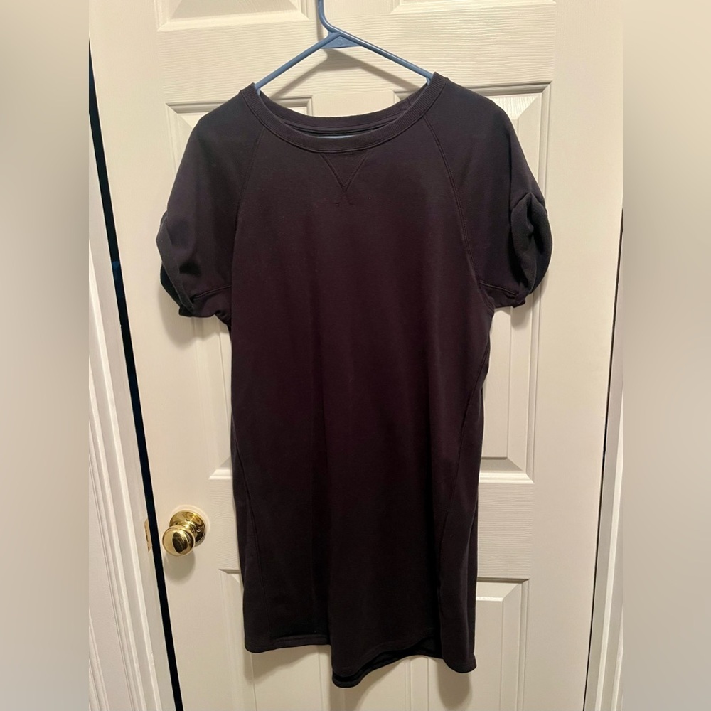 Under Armour Black Crewneck Dress Size Large Womens
